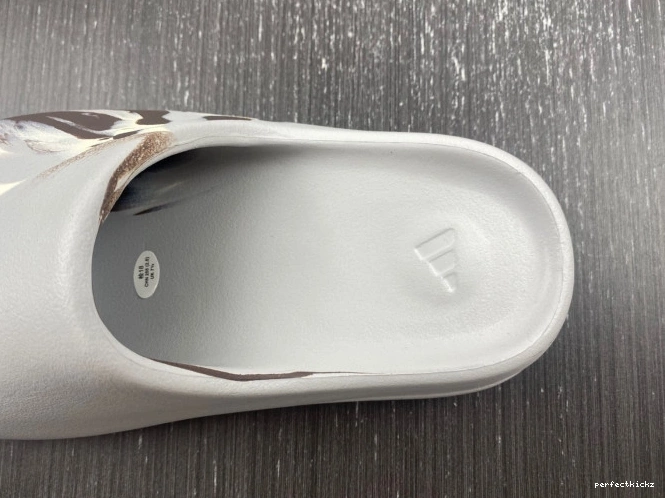 GZ5553 Yeezy Adidas Slide 0714